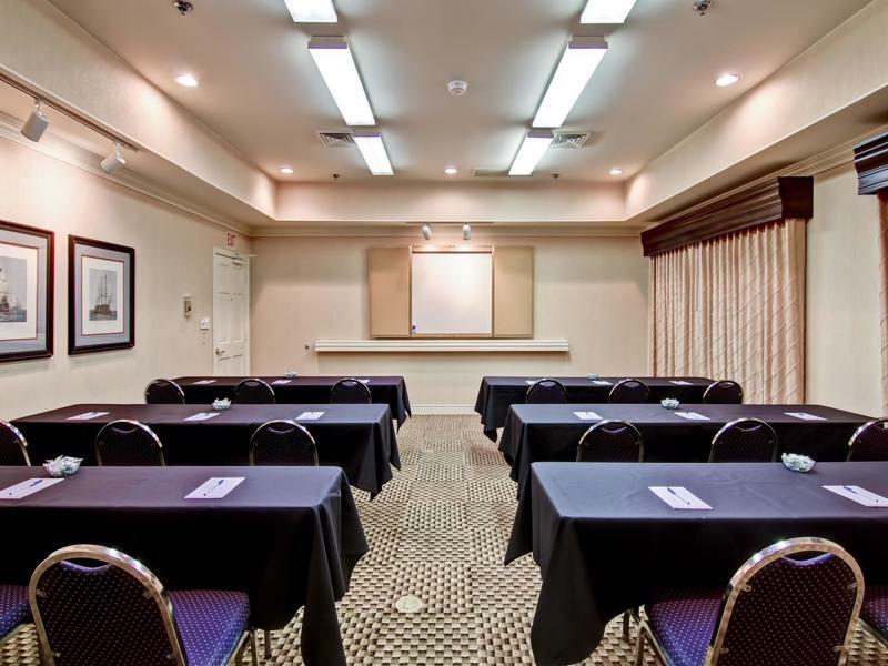 Homewood Suites Dallas/Addison 3* Addison